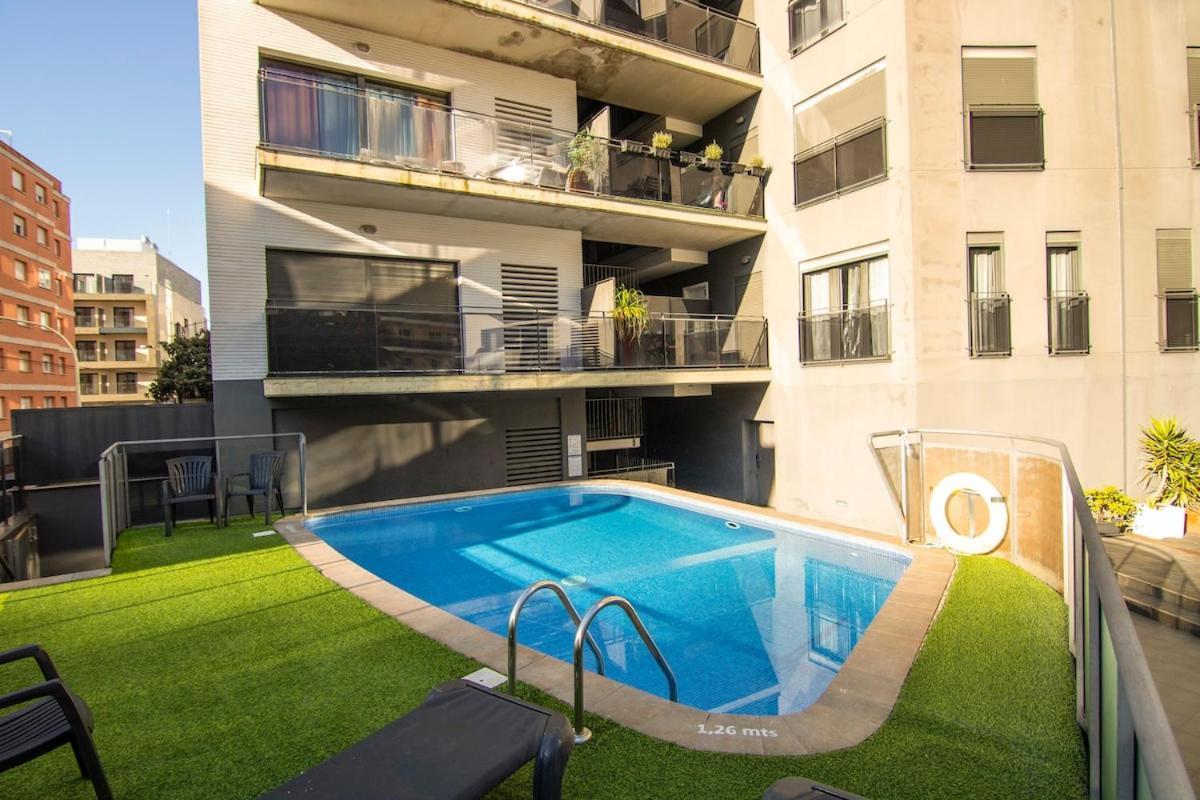 Seahomes Vacations - Beachside With Pool *