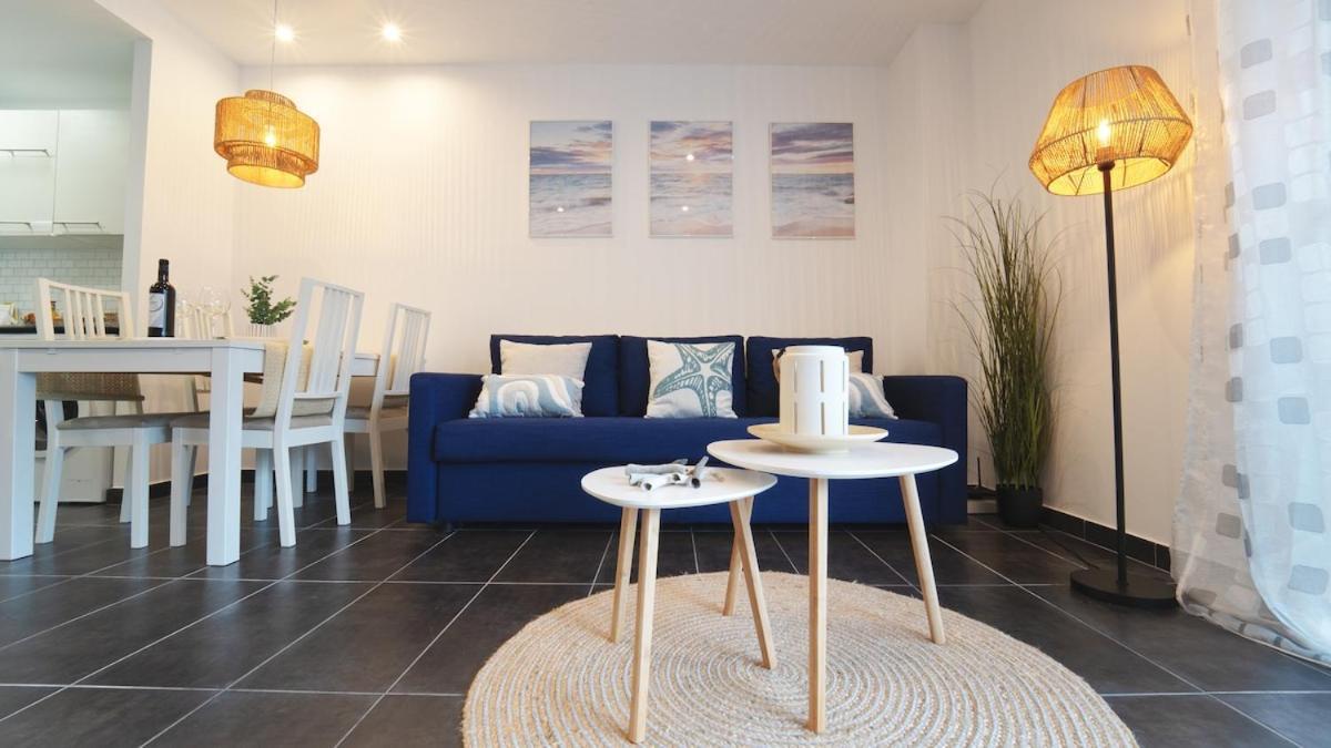 Seahomes Vacations - Beachside With Pool Appartement Lloret de Mar